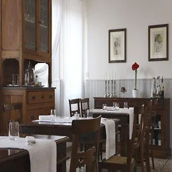 Locanda La Pieve Semproniano Hotel